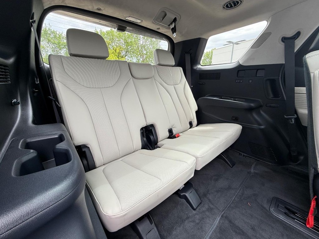 Hyundai Palisade Vehicle Full-screen Gallery Image 10