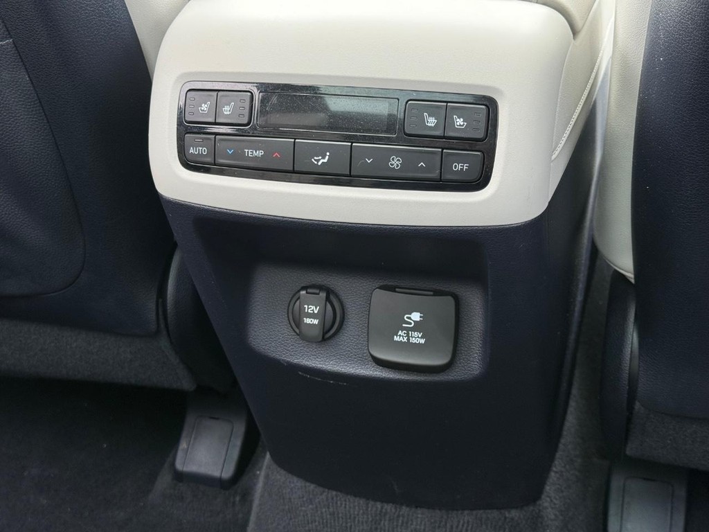 Hyundai Palisade Vehicle Full-screen Gallery Image 14