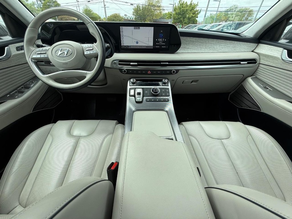 Hyundai Palisade Vehicle Full-screen Gallery Image 15