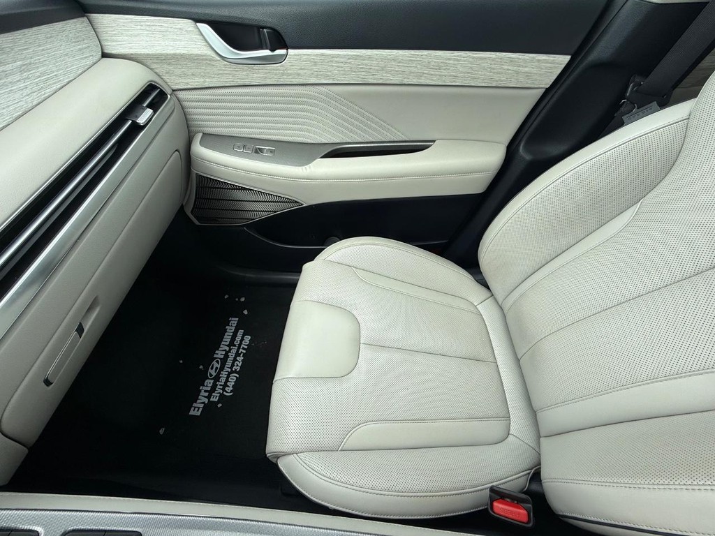 Hyundai Palisade Vehicle Full-screen Gallery Image 23