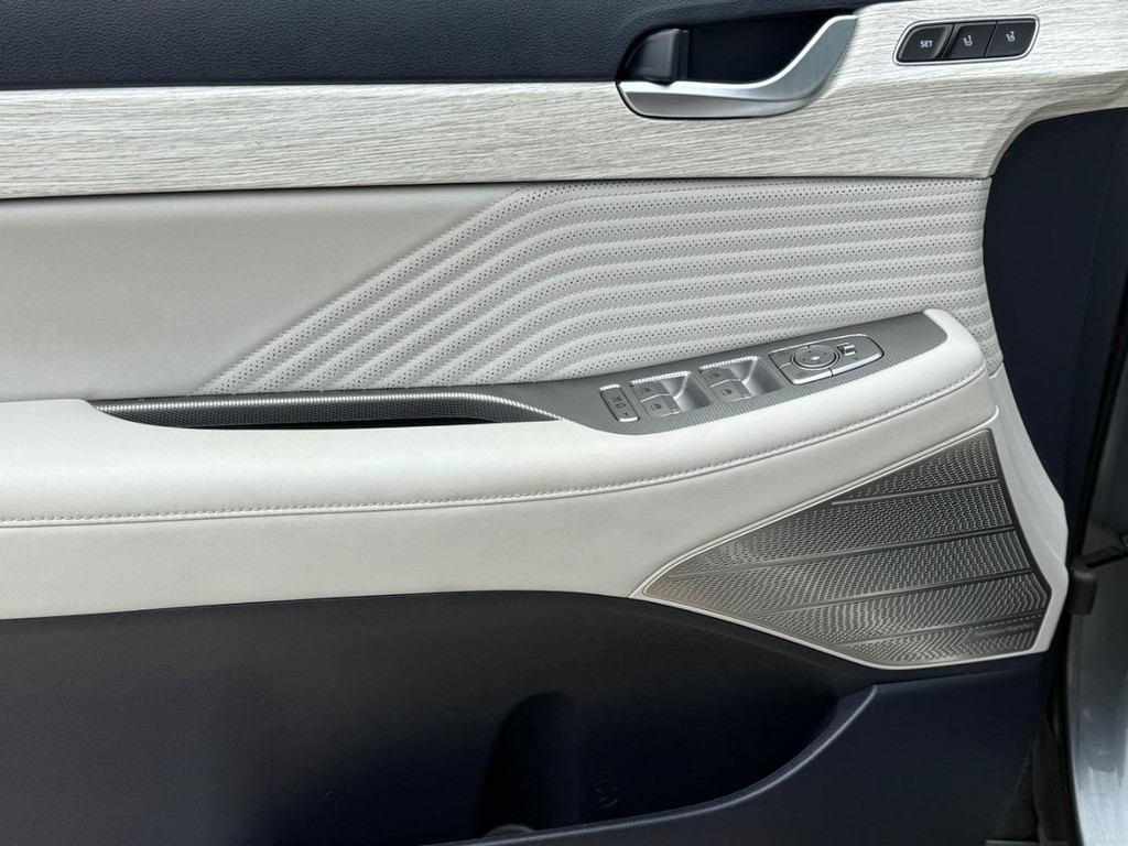 Hyundai Palisade Vehicle Full-screen Gallery Image 26
