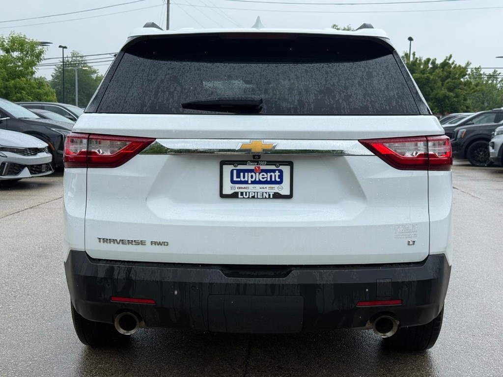 Chevrolet Traverse Vehicle Full-screen Gallery Image 04
