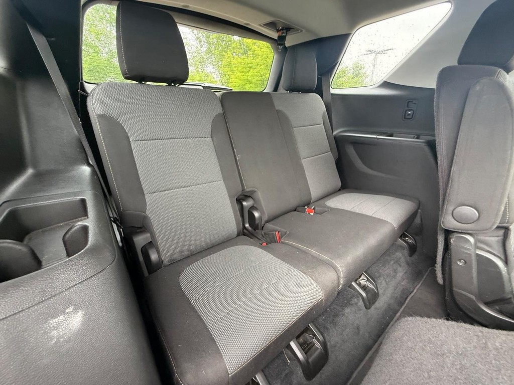 Chevrolet Traverse Vehicle Full-screen Gallery Image 11