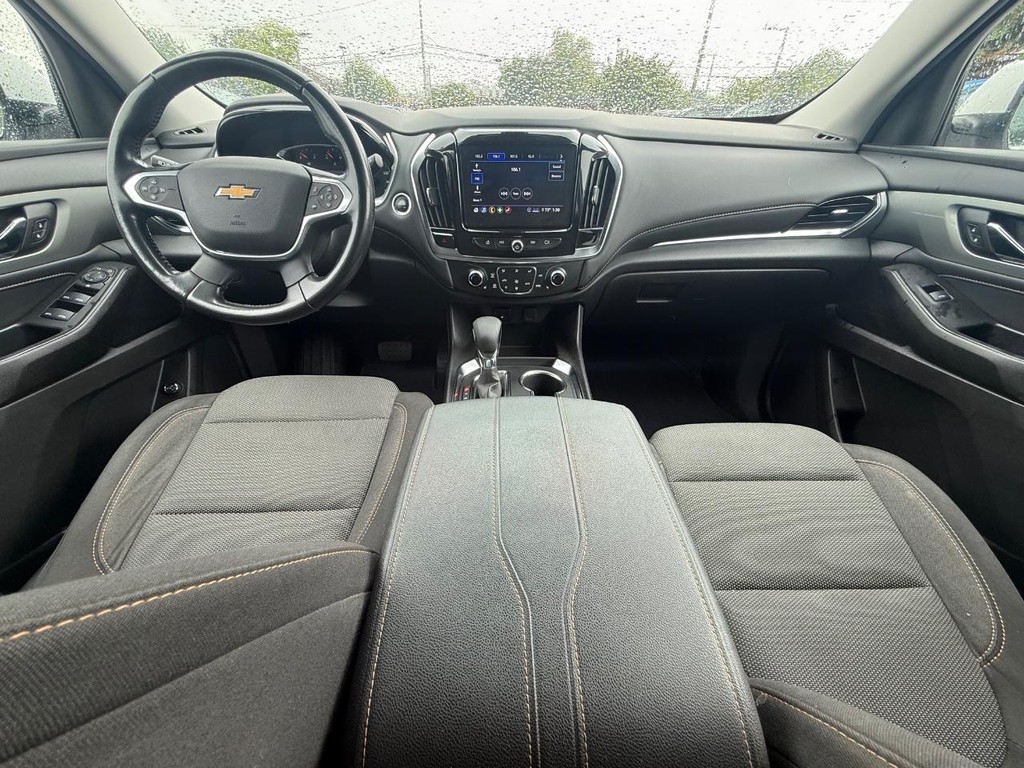 Chevrolet Traverse Vehicle Full-screen Gallery Image 14