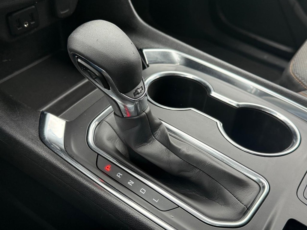 Chevrolet Traverse Vehicle Full-screen Gallery Image 21