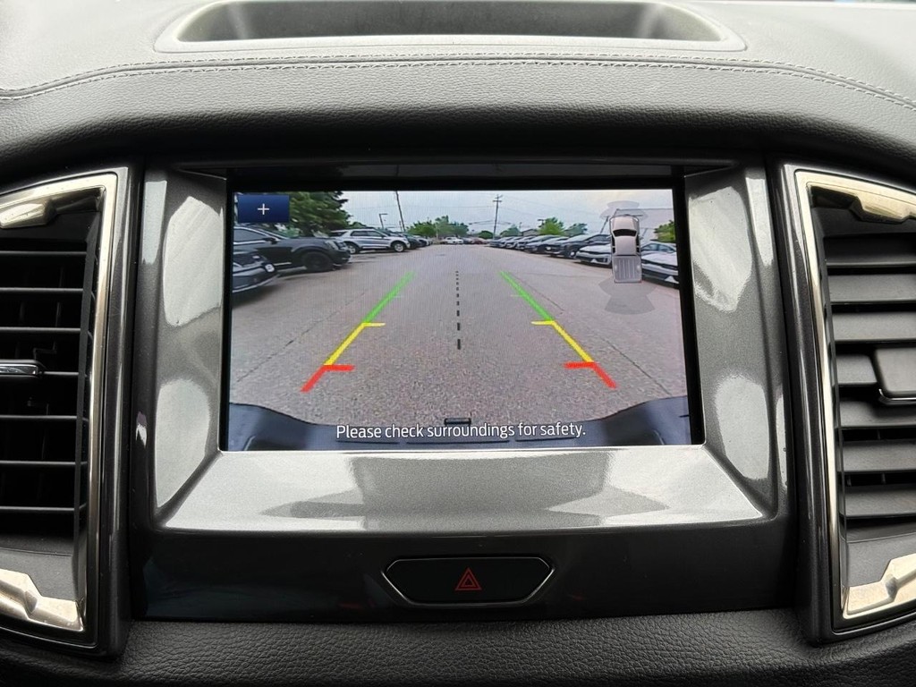 Ford Ranger Vehicle Full-screen Gallery Image 17