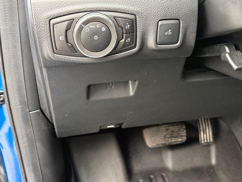 Ford Ranger Vehicle Full-screen Gallery Image 22