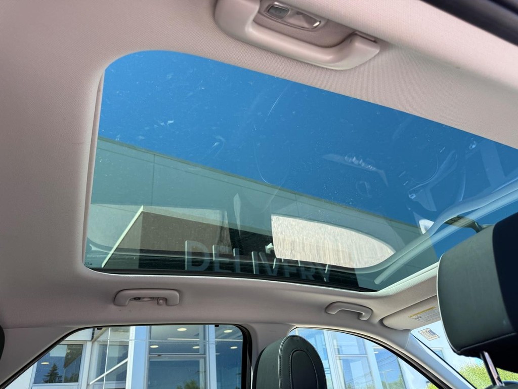 Hyundai IONIQ 5 Vehicle Full-screen Gallery Image 11