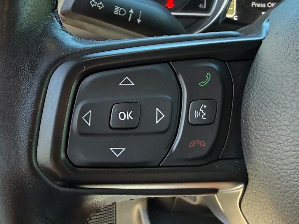 Jeep Wrangler Vehicle Full-screen Gallery Image 14