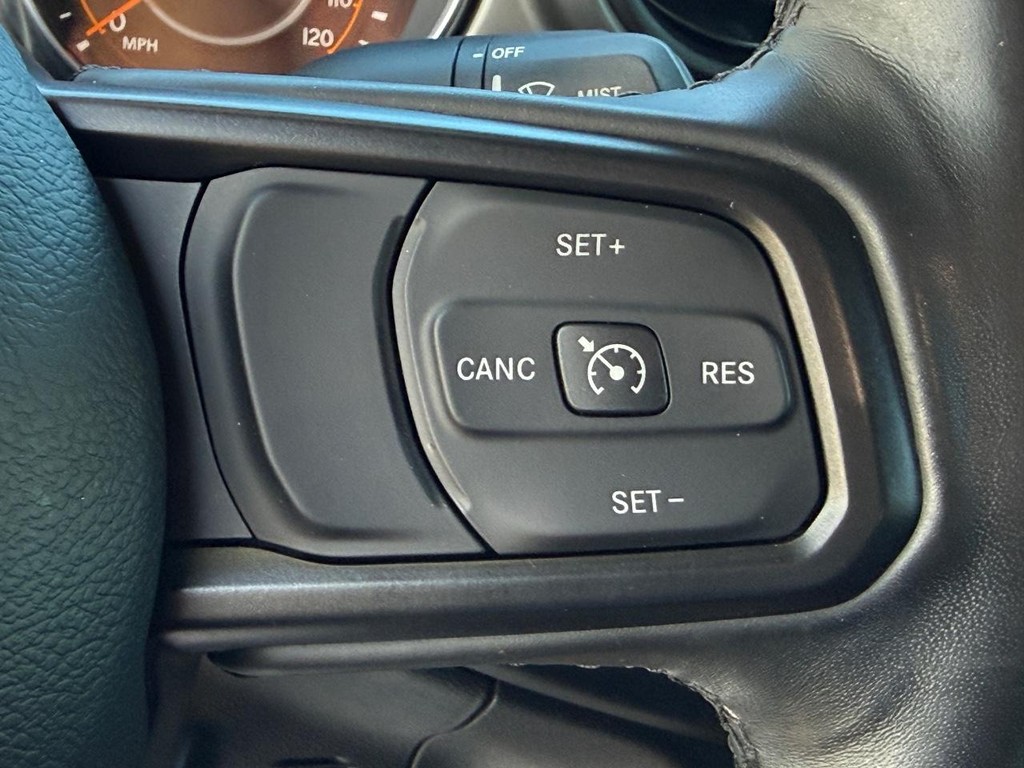 Jeep Wrangler Vehicle Full-screen Gallery Image 15