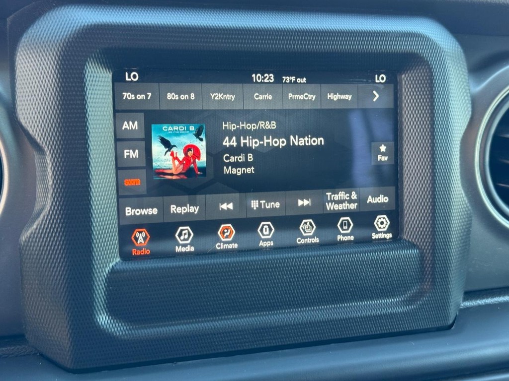 Jeep Wrangler Vehicle Full-screen Gallery Image 17