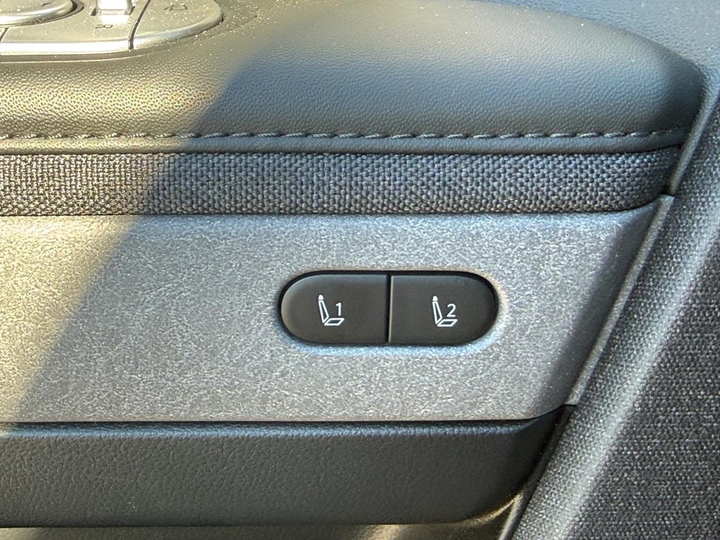 Hyundai IONIQ 5 Vehicle Full-screen Gallery Image 19