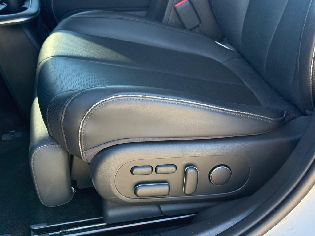 Hyundai IONIQ 5 Vehicle Full-screen Gallery Image 20