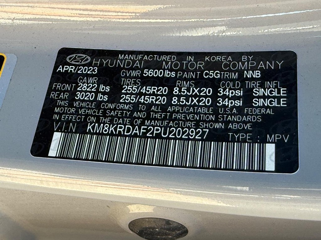 Hyundai IONIQ 5 Vehicle Full-screen Gallery Image 21