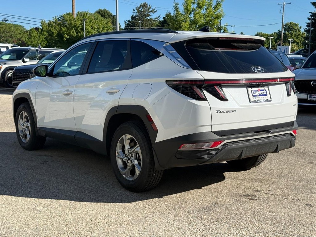 Hyundai Tucson Vehicle Full-screen Gallery Image 05