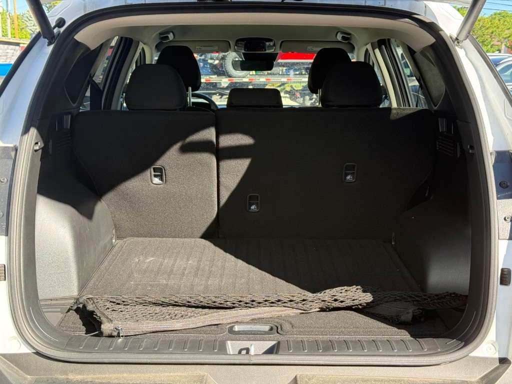 Hyundai Tucson Vehicle Full-screen Gallery Image 06