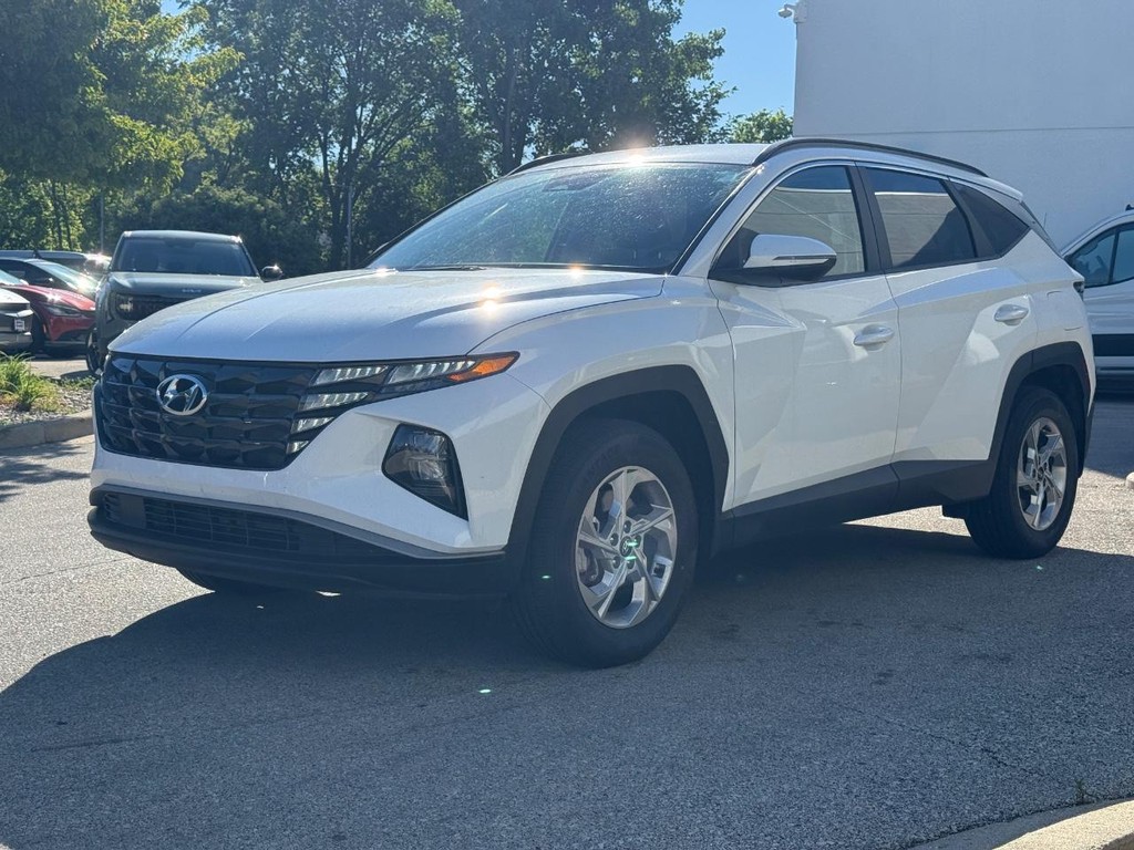 Hyundai Tucson Vehicle Full-screen Gallery Image 08