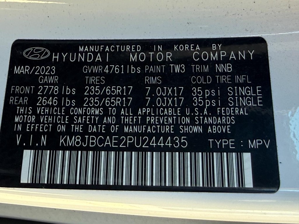 Hyundai Tucson Vehicle Full-screen Gallery Image 25