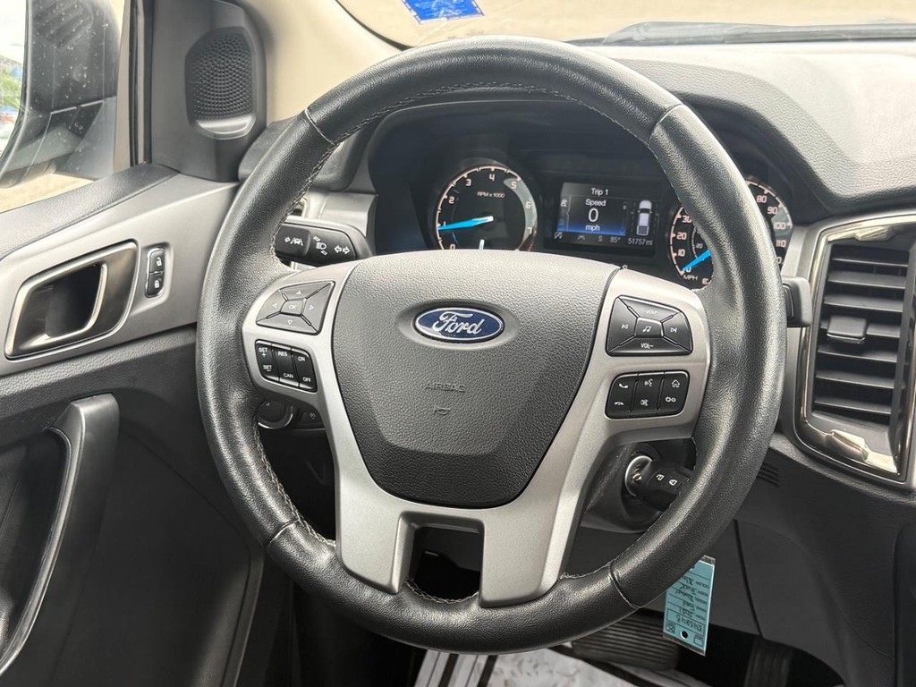 Ford Ranger Vehicle Full-screen Gallery Image 15