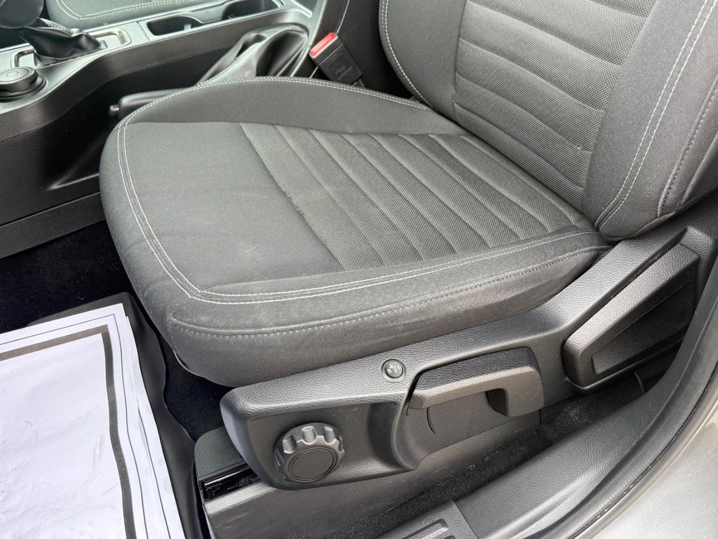 Ford Ranger Vehicle Full-screen Gallery Image 26