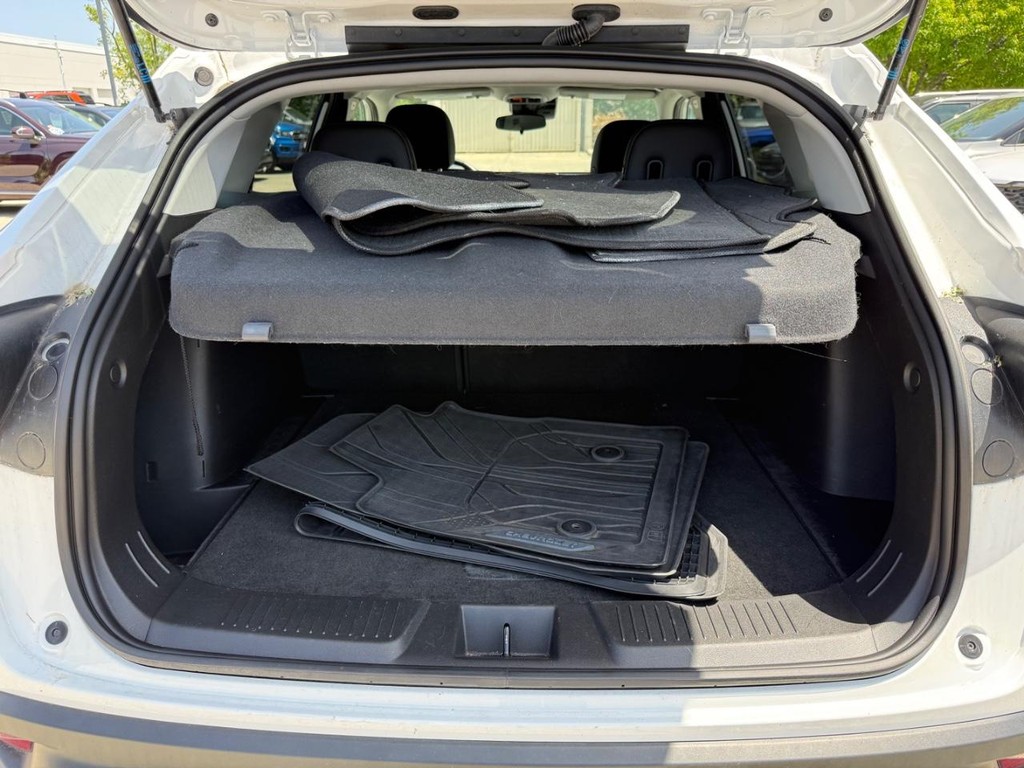 Chevrolet Trax Vehicle Full-screen Gallery Image 04