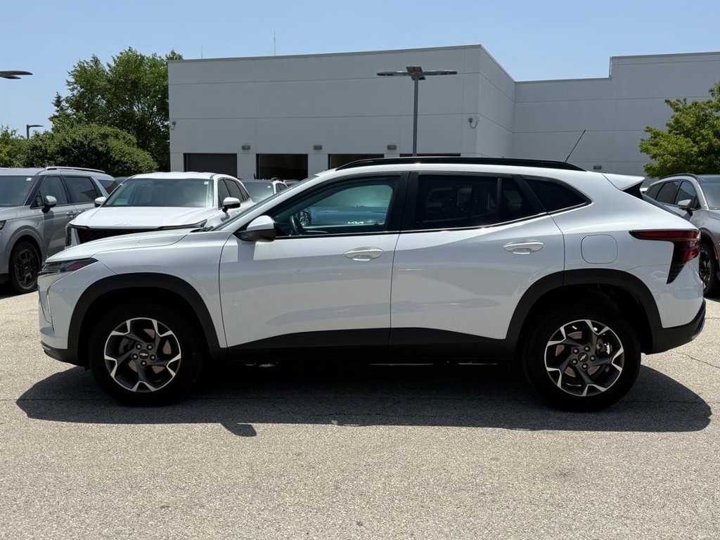 Chevrolet Trax Vehicle Full-screen Gallery Image 06