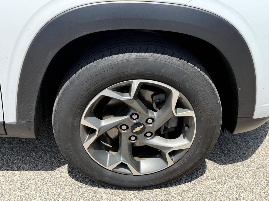 Chevrolet Trax Vehicle Full-screen Gallery Image 09