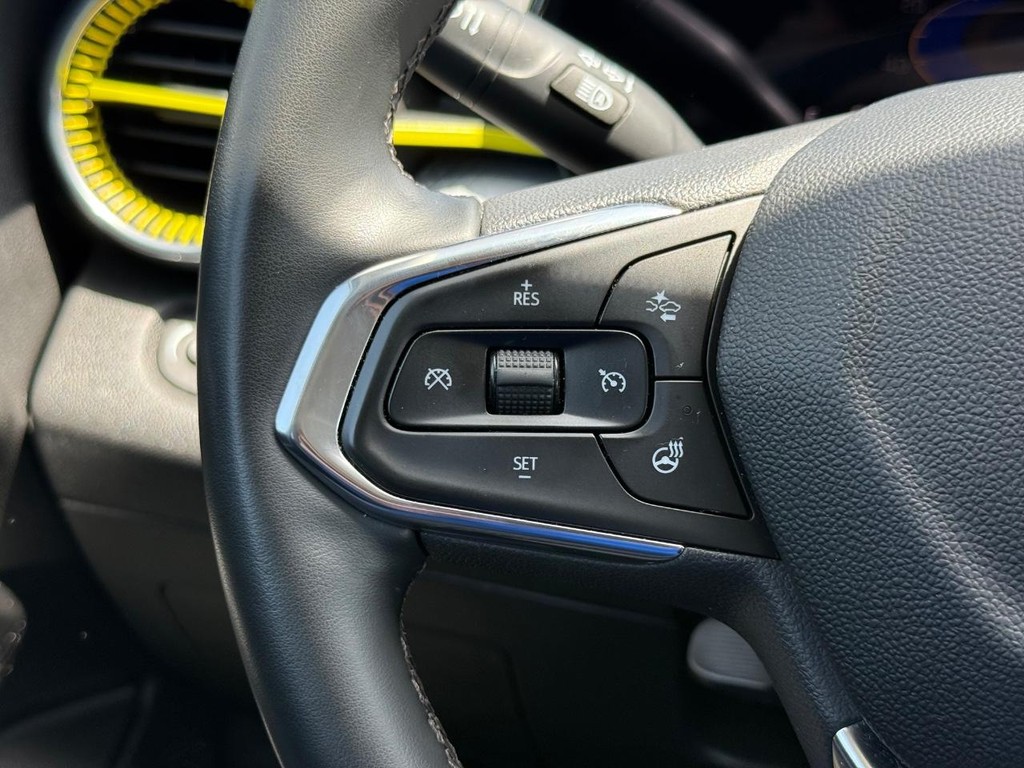 Chevrolet Trax Vehicle Full-screen Gallery Image 15