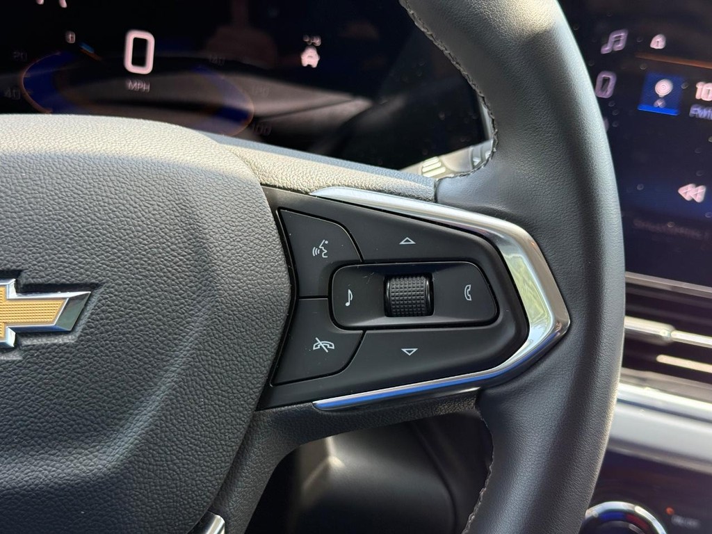 Chevrolet Trax Vehicle Full-screen Gallery Image 16