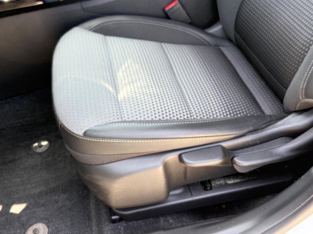 Chevrolet Trax Vehicle Full-screen Gallery Image 25