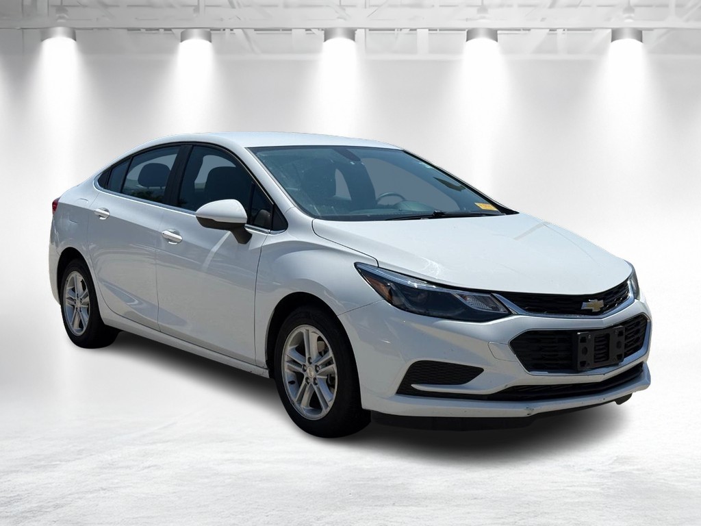 Chevrolet Cruze Vehicle Full-screen Gallery Image 01