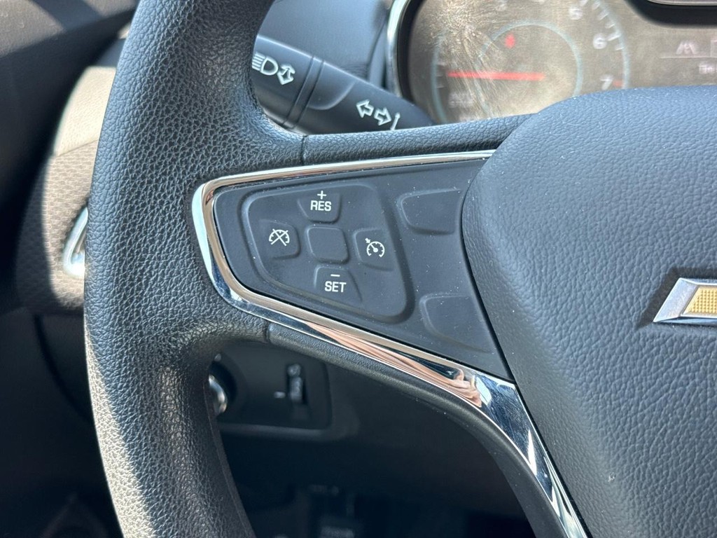 Chevrolet Cruze Vehicle Full-screen Gallery Image 14