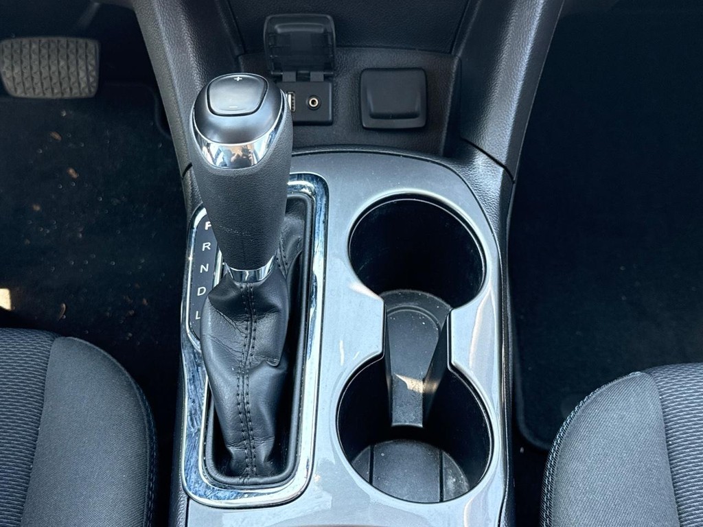 Chevrolet Cruze Vehicle Full-screen Gallery Image 18