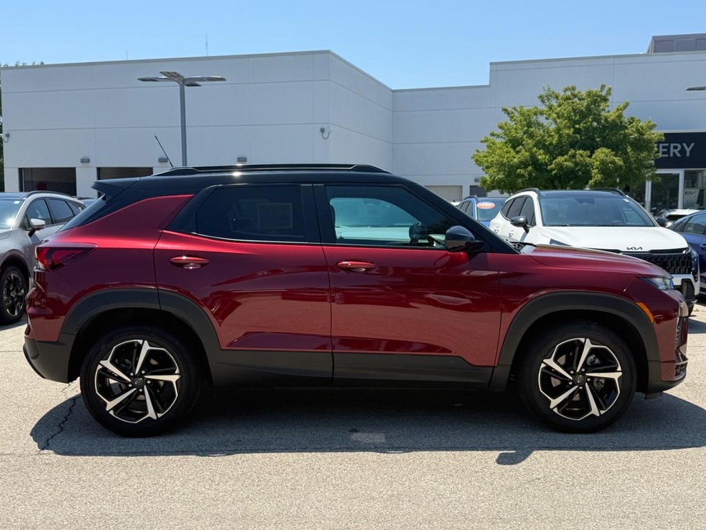 Chevrolet TrailBlazer Vehicle Full-screen Gallery Image 02