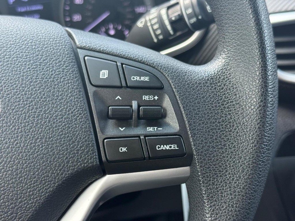 Hyundai Tucson Vehicle Full-screen Gallery Image 15