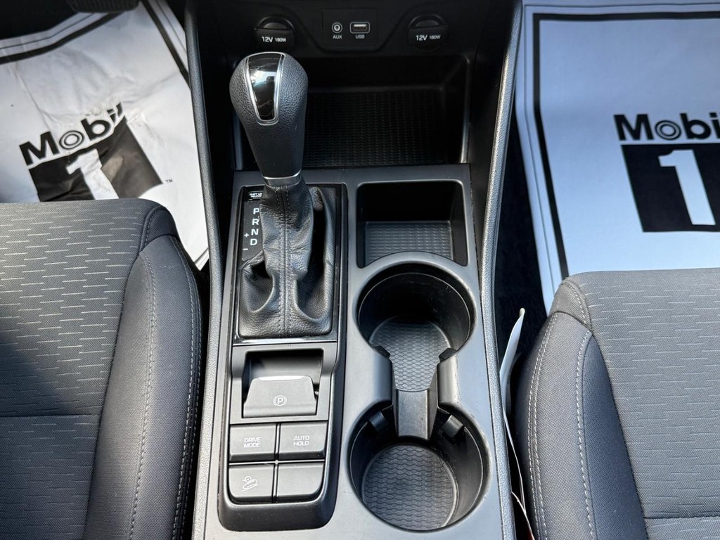 Hyundai Tucson Vehicle Full-screen Gallery Image 19