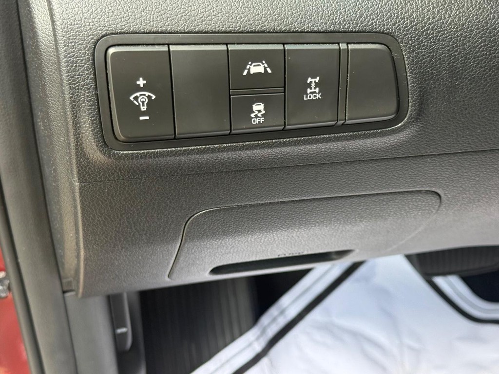 Hyundai Tucson Vehicle Full-screen Gallery Image 23