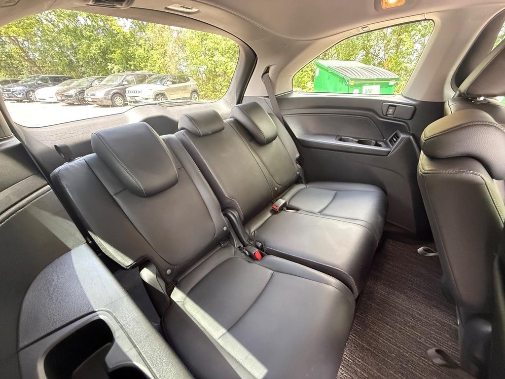Honda Odyssey Vehicle Full-screen Gallery Image 11