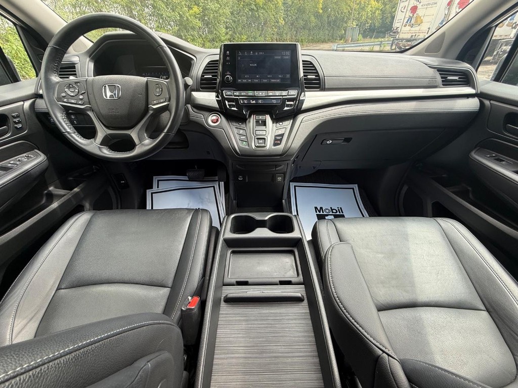 Honda Odyssey Vehicle Full-screen Gallery Image 15