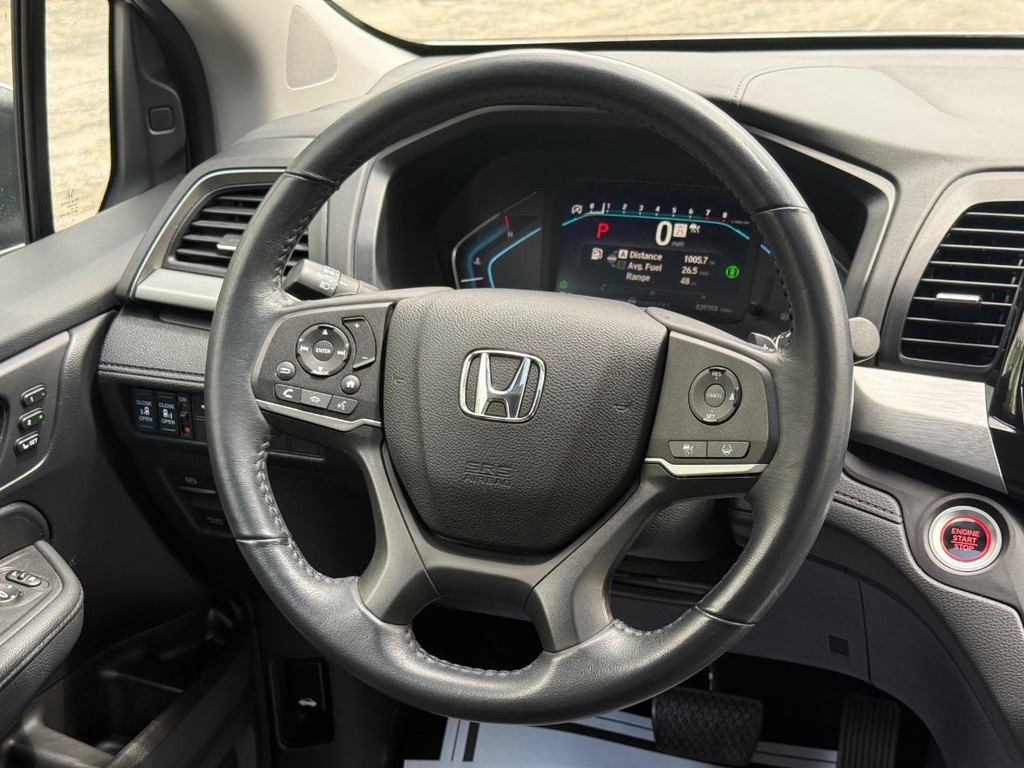 Honda Odyssey Vehicle Full-screen Gallery Image 16