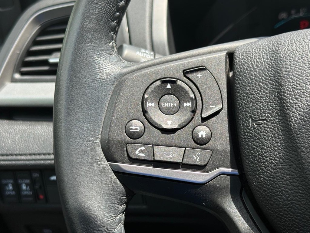 Honda Odyssey Vehicle Full-screen Gallery Image 17