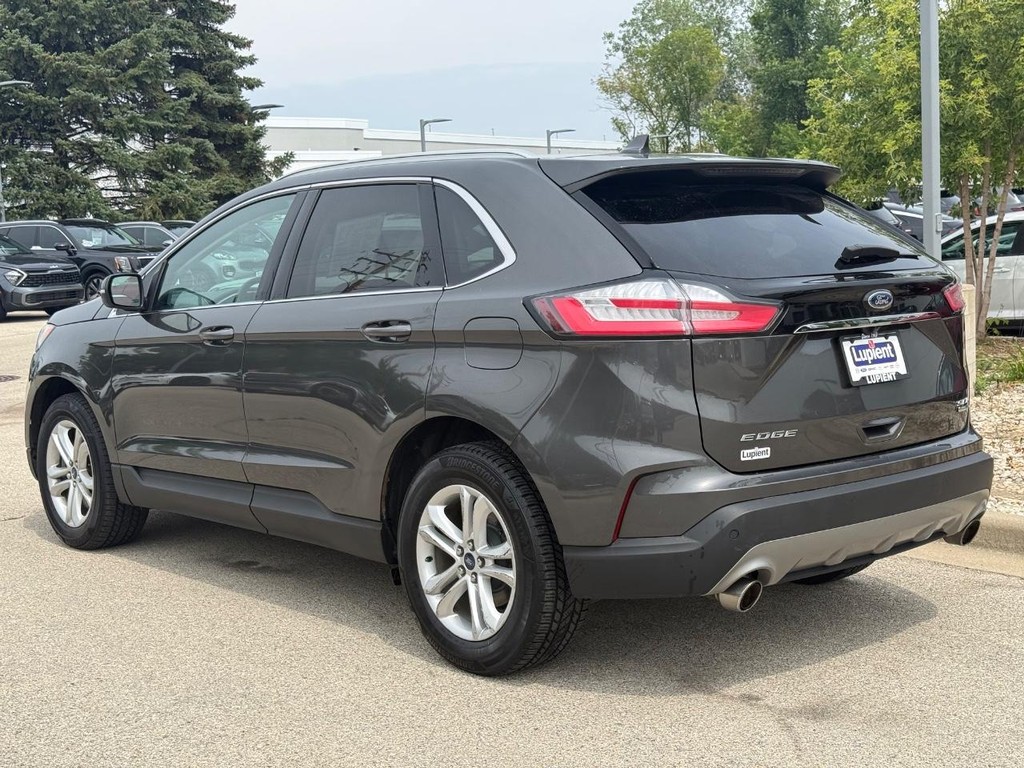 Ford Edge Vehicle Full-screen Gallery Image 06