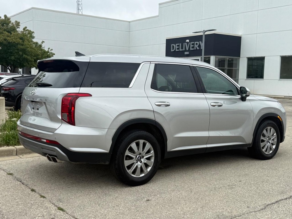 Hyundai Palisade Vehicle Full-screen Gallery Image 03