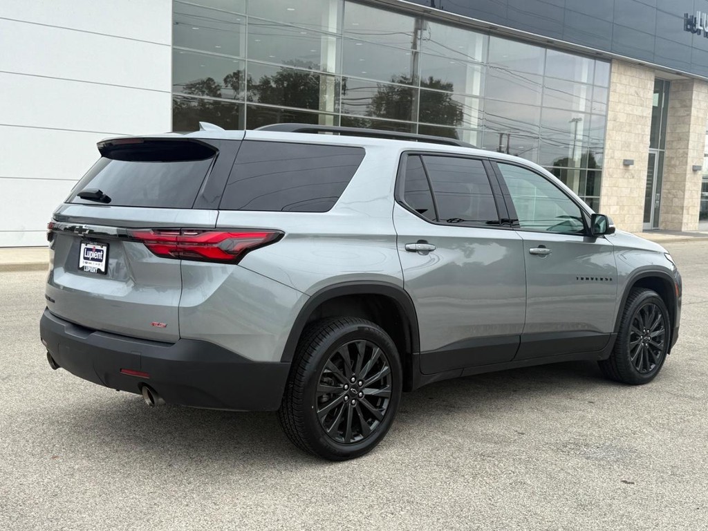 Chevrolet Traverse Vehicle Full-screen Gallery Image 03