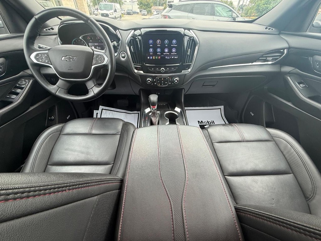 Chevrolet Traverse Vehicle Full-screen Gallery Image 16