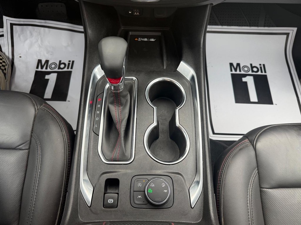 Chevrolet Traverse Vehicle Full-screen Gallery Image 24