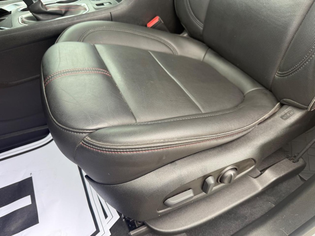 Chevrolet Traverse Vehicle Full-screen Gallery Image 31