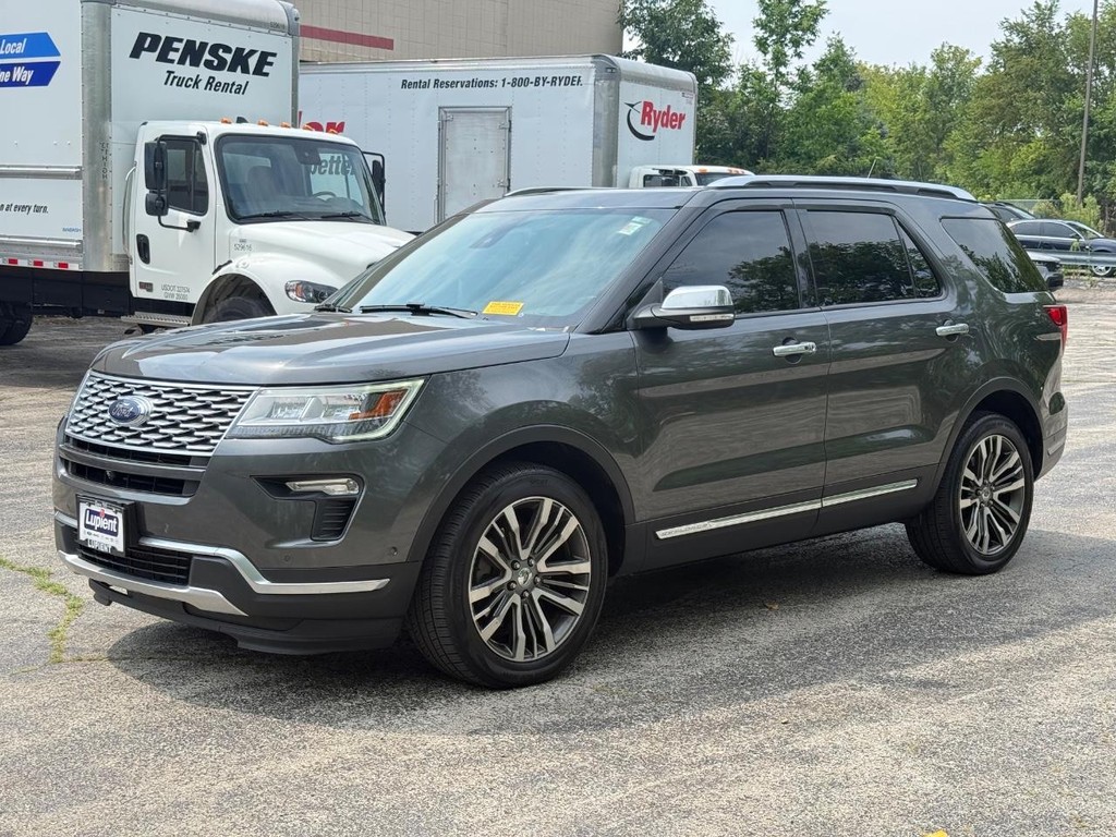 Ford Explorer Vehicle Full-screen Gallery Image 07