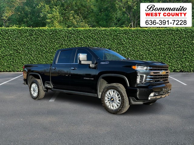 2022 Chevrolet Silverado 2500HD 4WD High Country Crew Cab at West County Pre-Owned Center in Ellisville MO