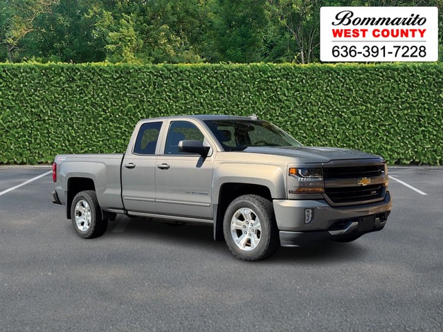 2017 Chevrolet Silverado 1500 4WD LT w/2LT Double Cab at West County Pre-Owned Center in Ellisville MO